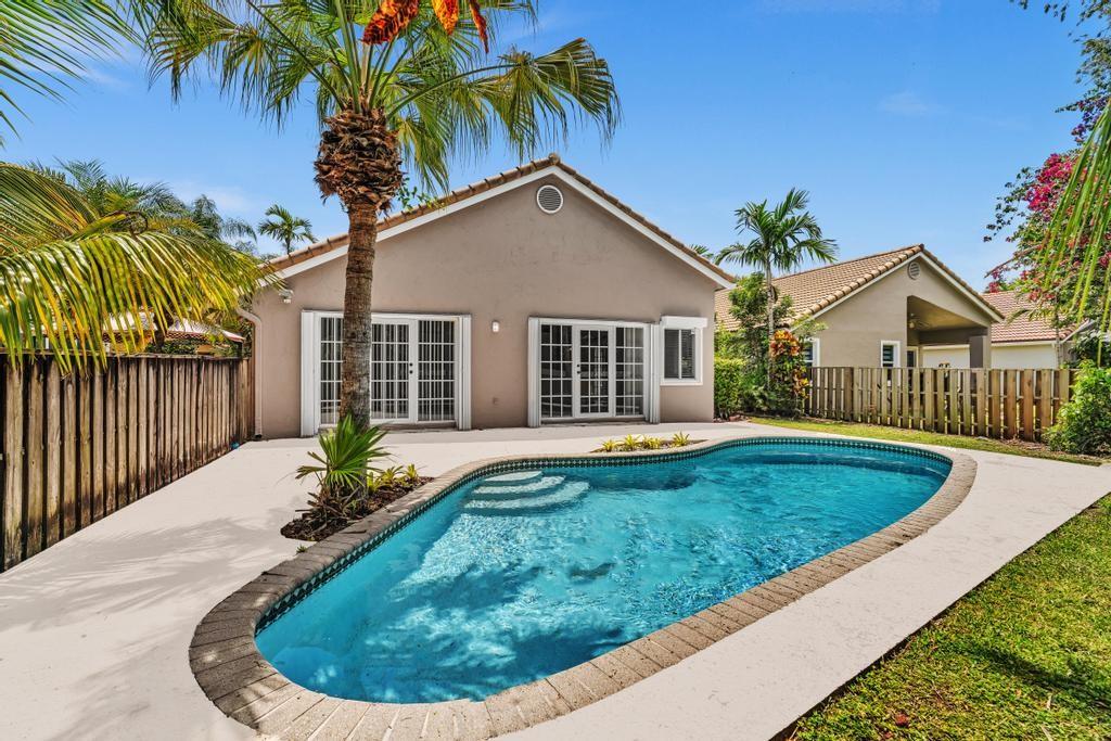 269 NW 101st Ave Plantation, FL 33324-7063